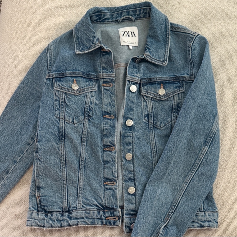 Zara Women's Classic Blue Jean Jacket